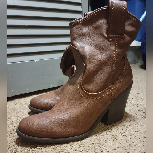 Cato top cowboy boots